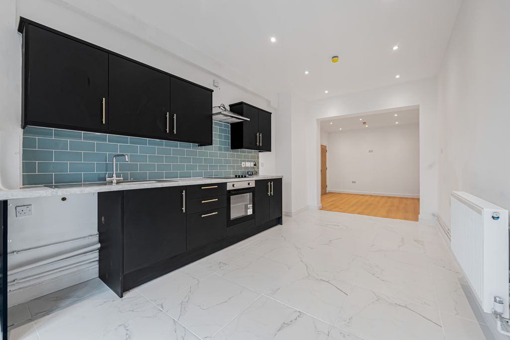 Property photo 3 of 25 23_70440