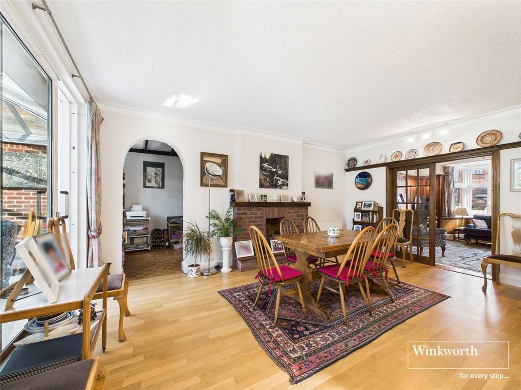 Property photo 3 of 12 Dining Room