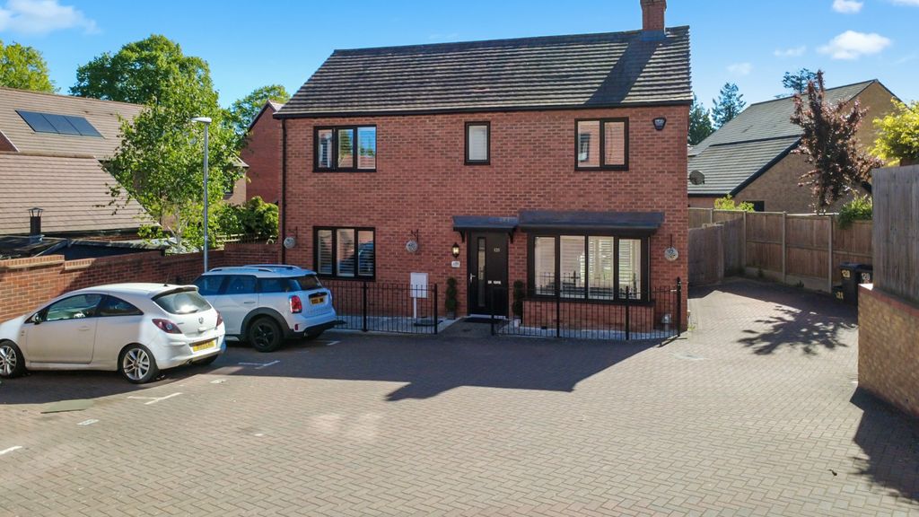 Property photo 3 of 26 5135743