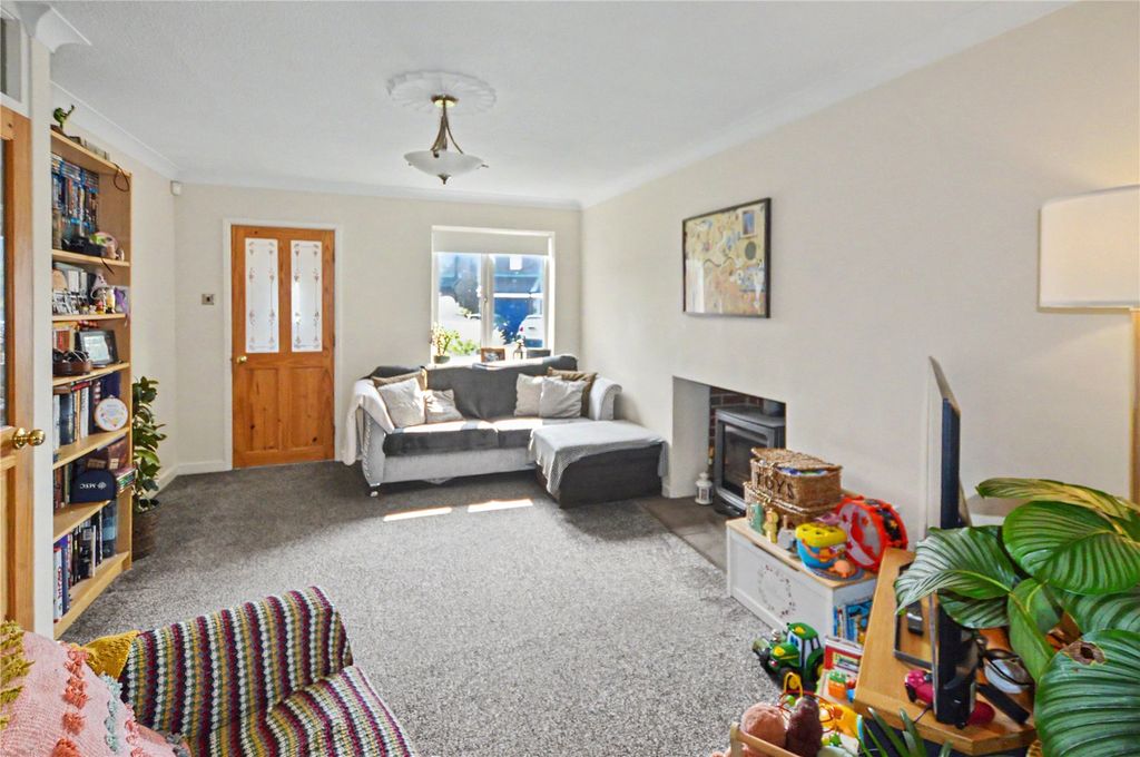 Property photo 3 of 12 Picture No. 33