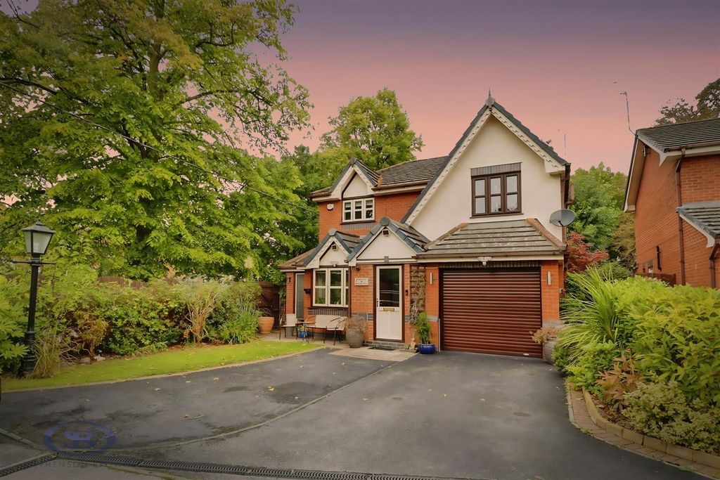 Property photo 1 of 44 4 Mill Bridge, Dusk .Jpg