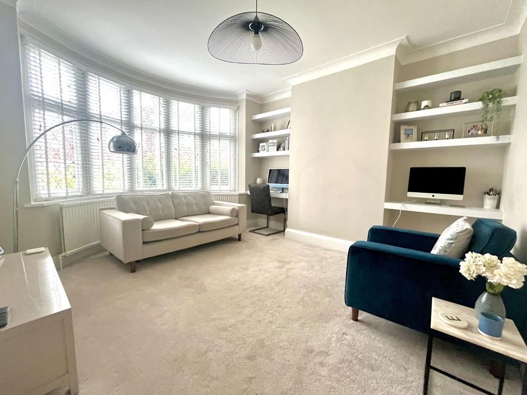 Property photo 2 of 31 Image 2