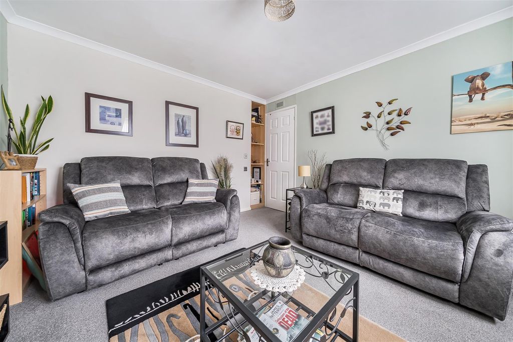 Property photo 3 of 20 1375756-18-690A2d47E8787.Jpg