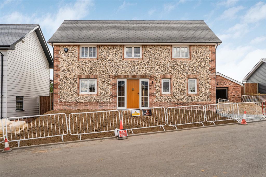 Property photo 1 of 24