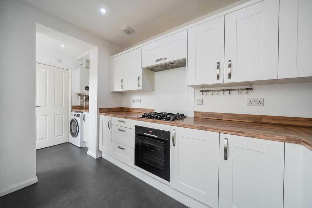 Property photo 3 of 15 1454453-19-69F9Ea05d89E5.Jpg