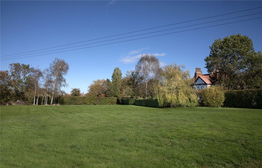 Property photo 3 of 20 Garden