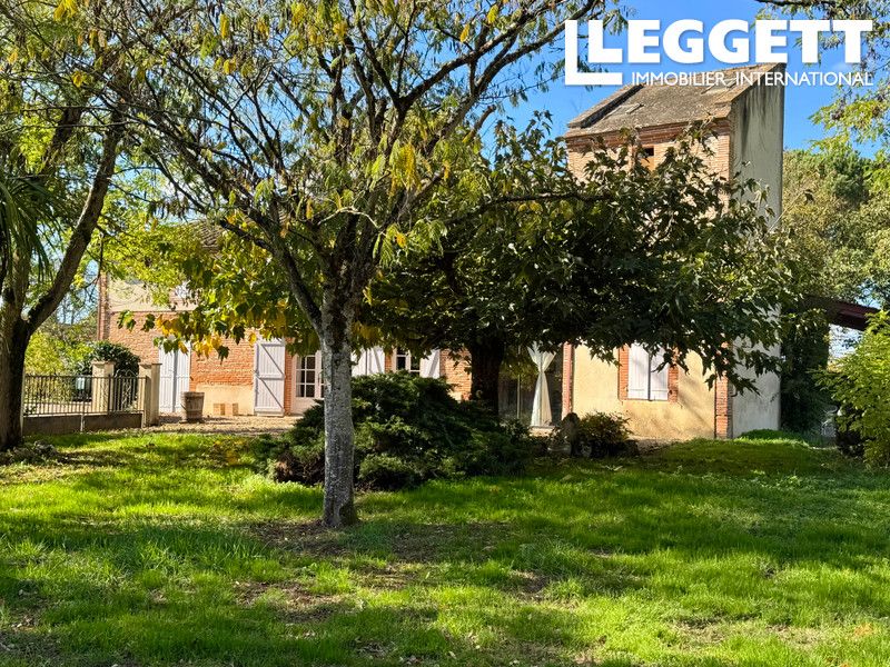 Property photo 2 of 10