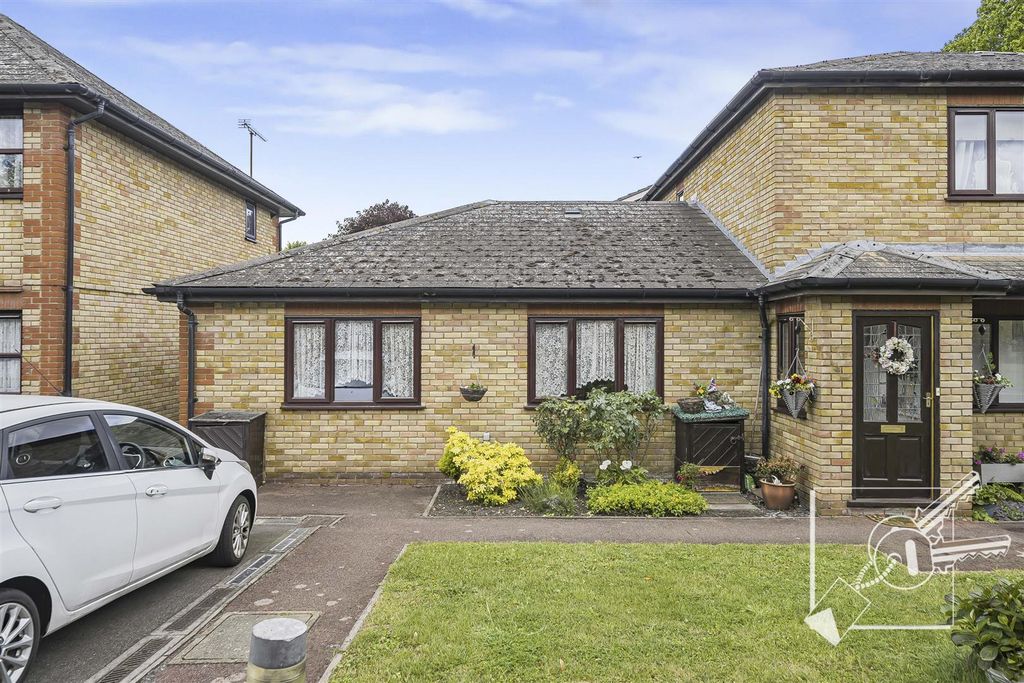 Property photo 1 of 24 Frontage:
