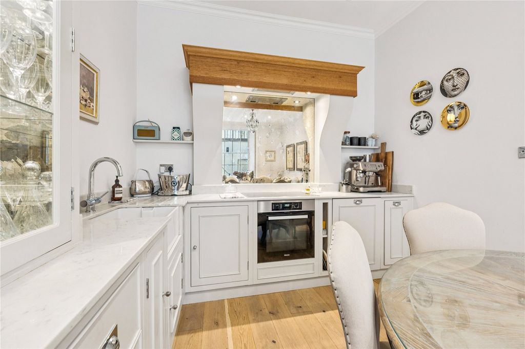 Property photo 3 of 11 Picture No. 02