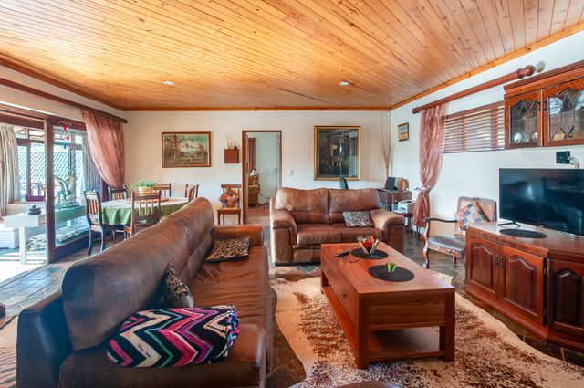 Property photo 1 of 25