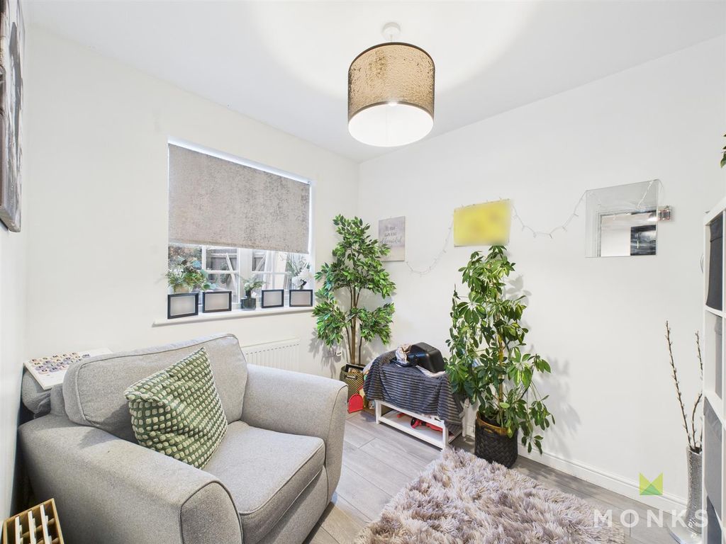 Property photo 3 of 21 Cam01520G0-Pr0293-Still004.Jpg