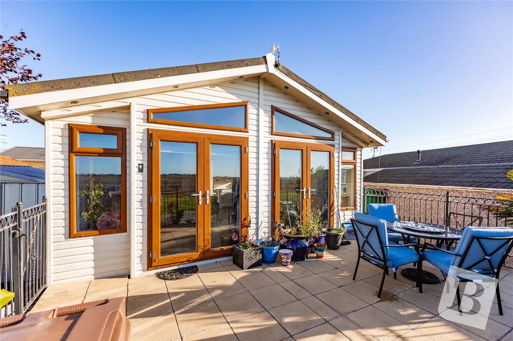 Property photo 1 of 18 Exterior