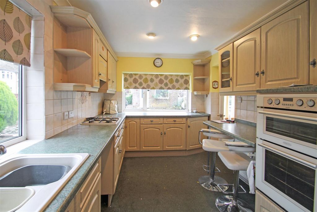 Property photo 3 of 33 Img_2055.Jpg