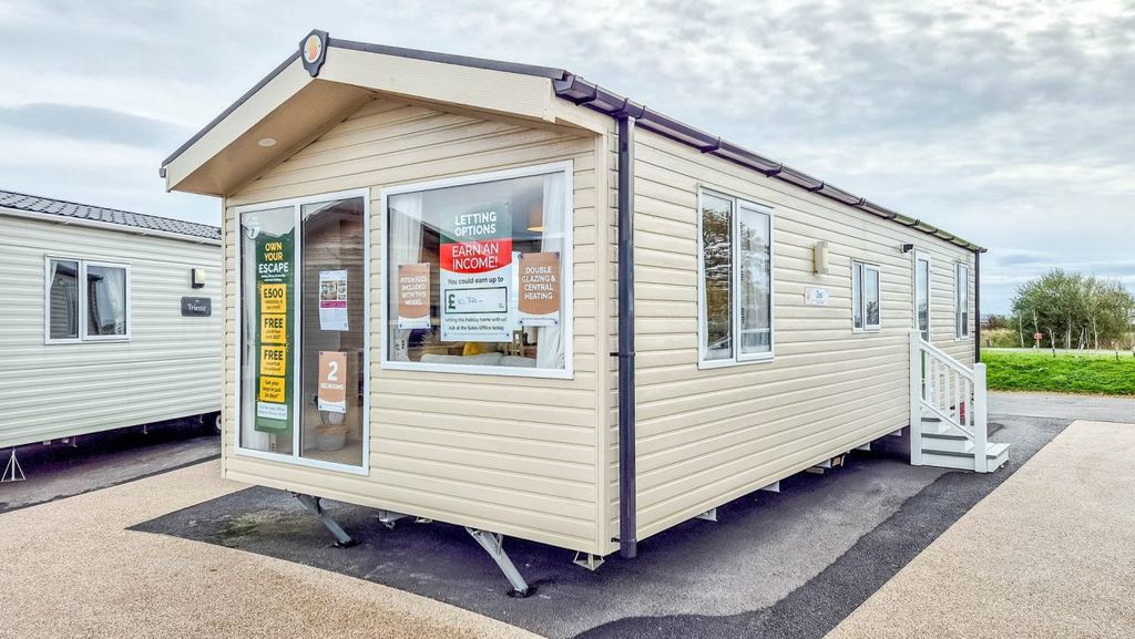 Property photo 1 of 18 Untitled 2