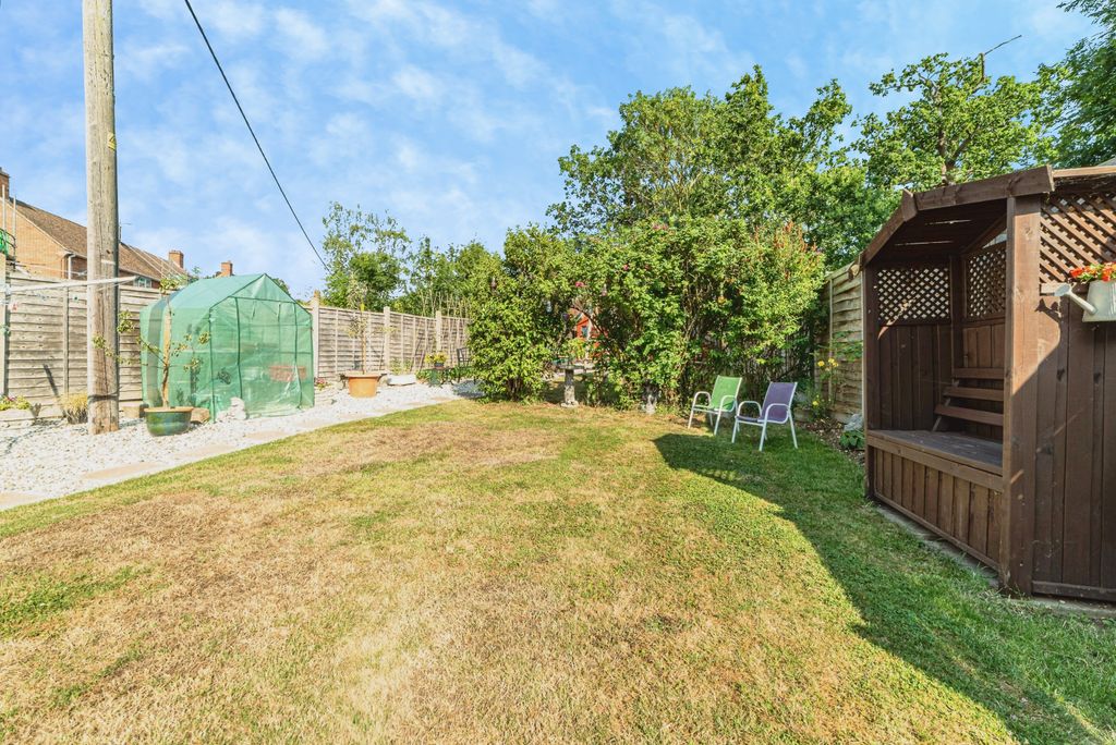 Property photo 3 of 35
