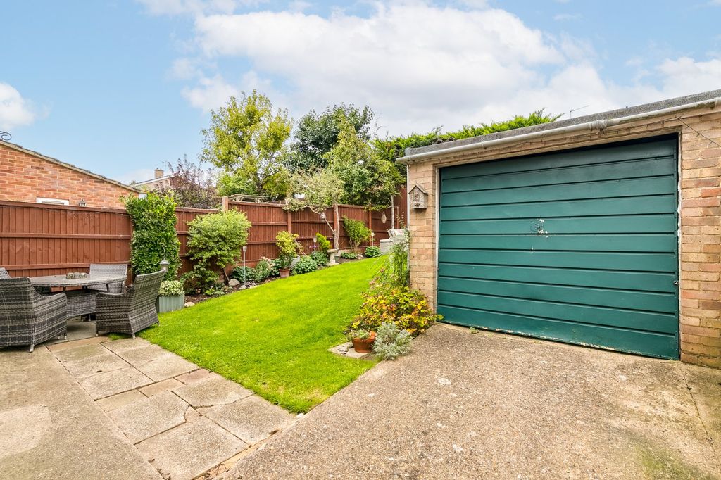 Property photo 2 of 17 Picture No. 28