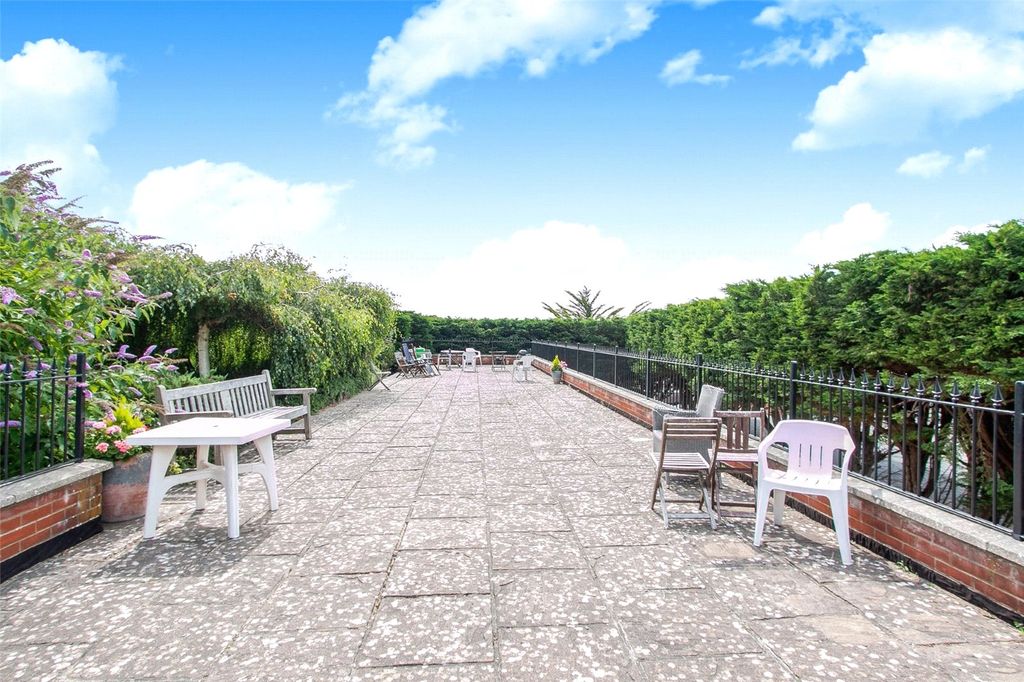 Property photo 2 of 13 Picture No. 02