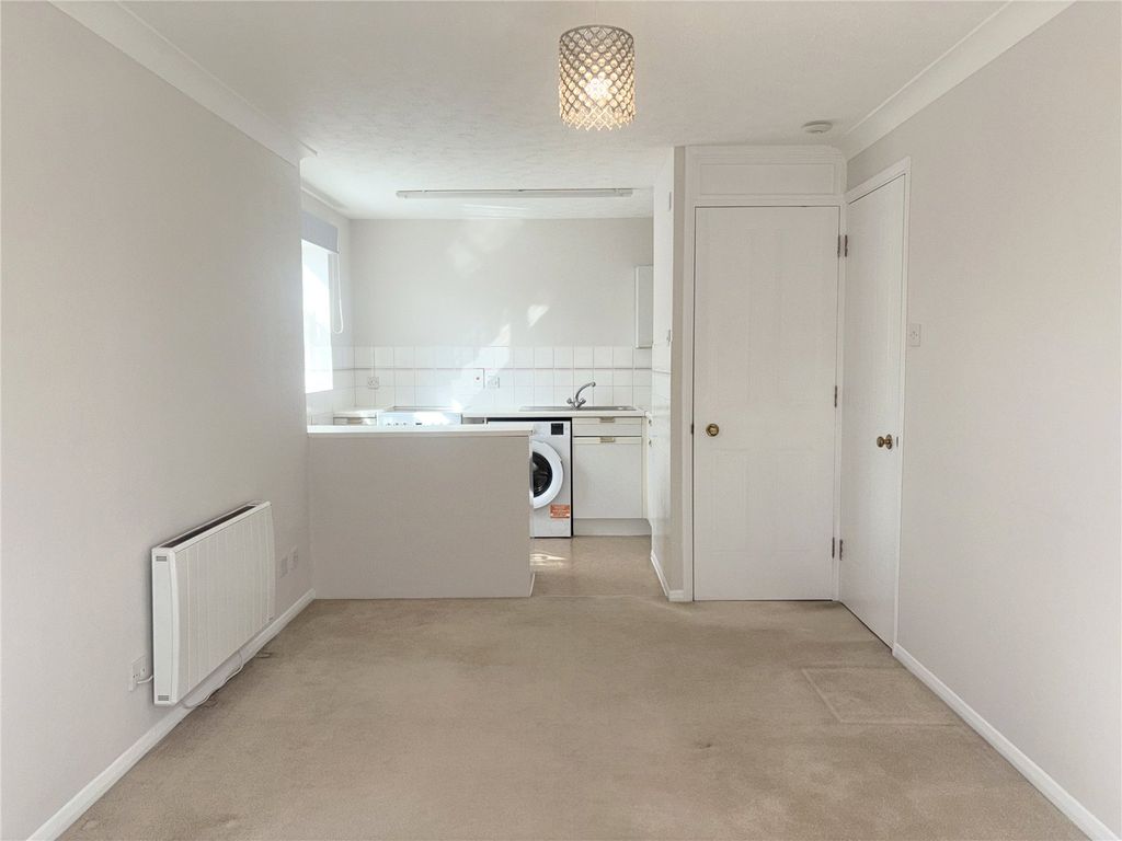 Property photo 2 of 8 Picture No. 09