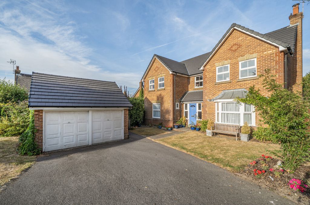 Property photo 1 of 18 1-6A900Afb0Adfb-1...