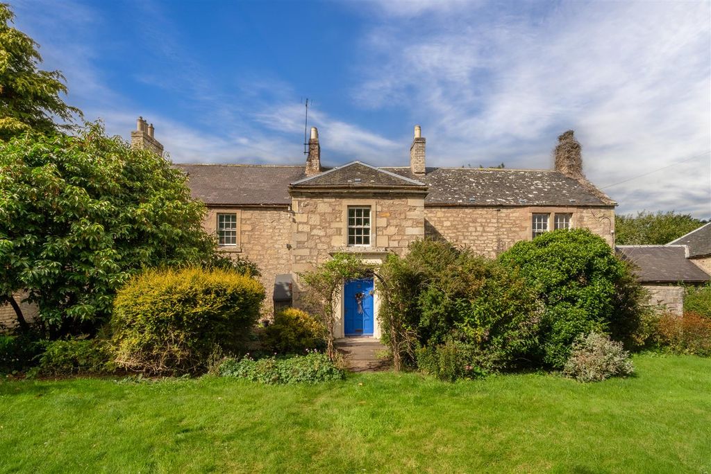 Property photo 1 of 24 The_Hawthorns_12_Currie_Street_Duns-02.Jpg