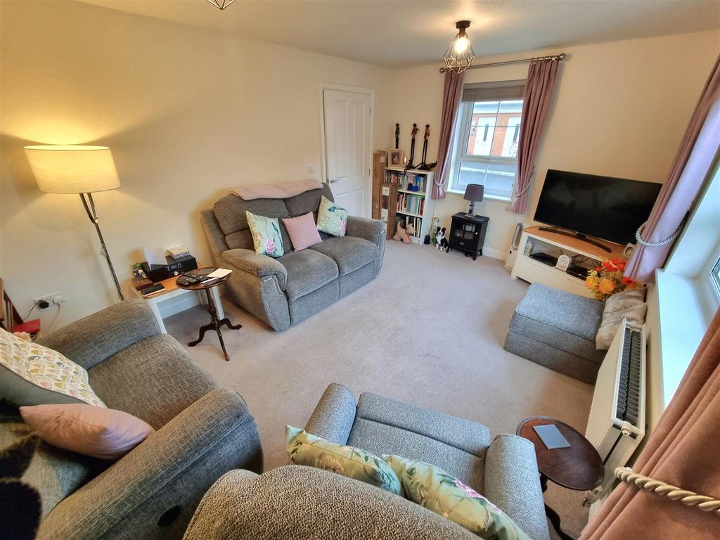 Property photo 3 of 16 Sitting Room 1.Jpg