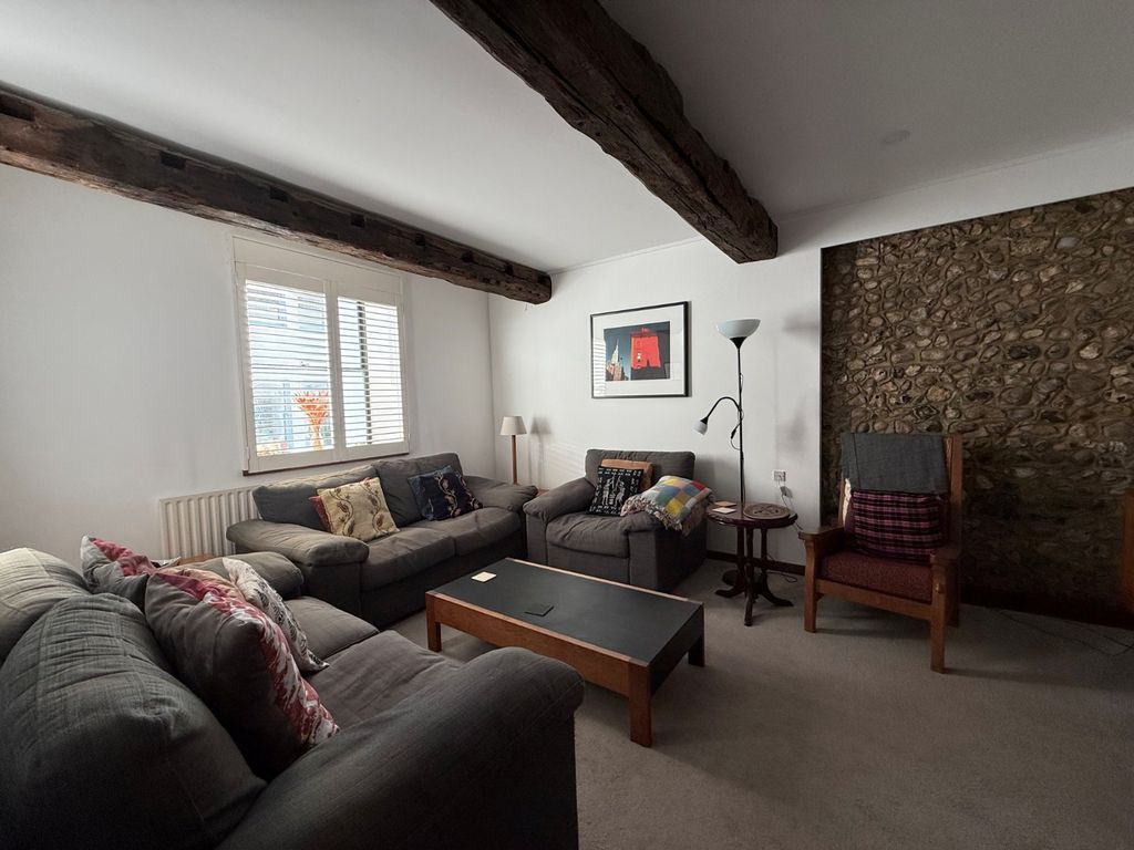 Property photo 2 of 14 Living Room