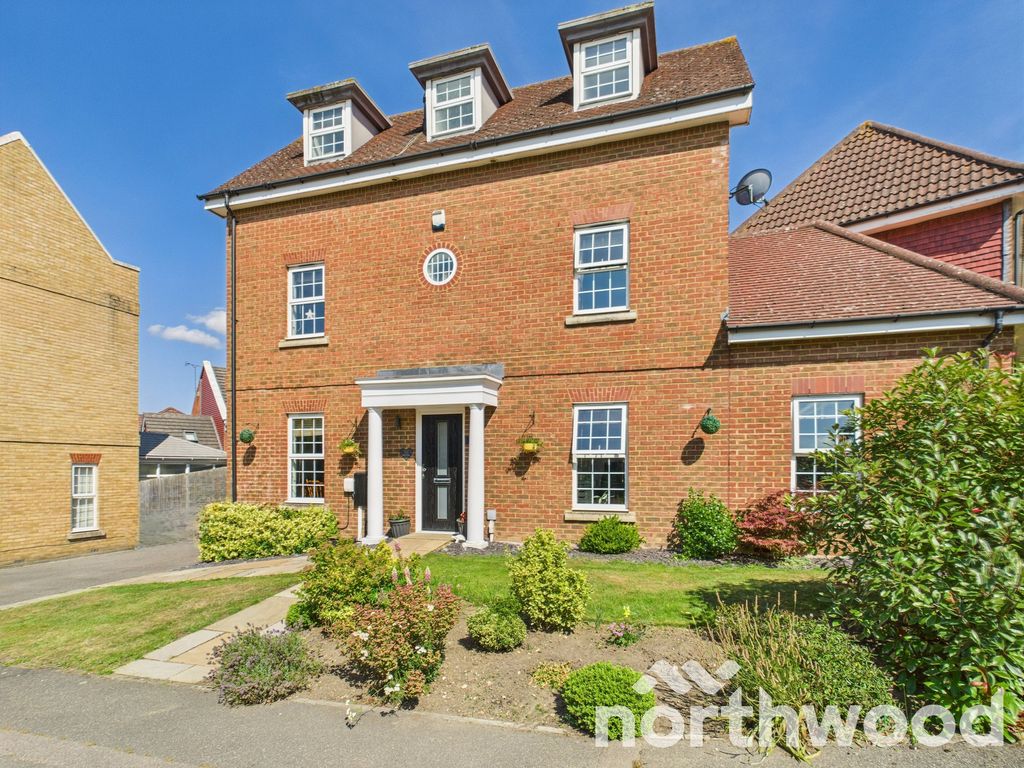 Property photo 1 of 31