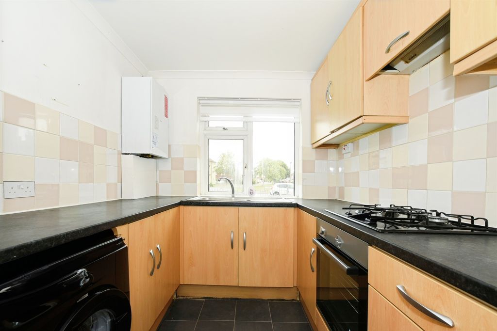 Property photo 2 of 11