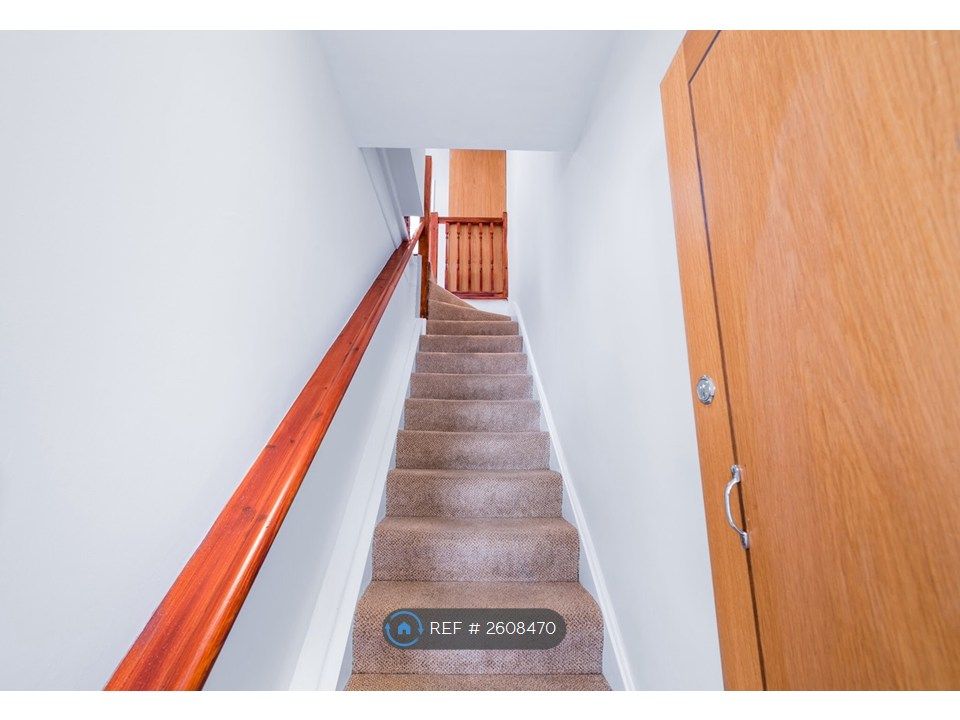 Property photo 2 of 12 Entrance
