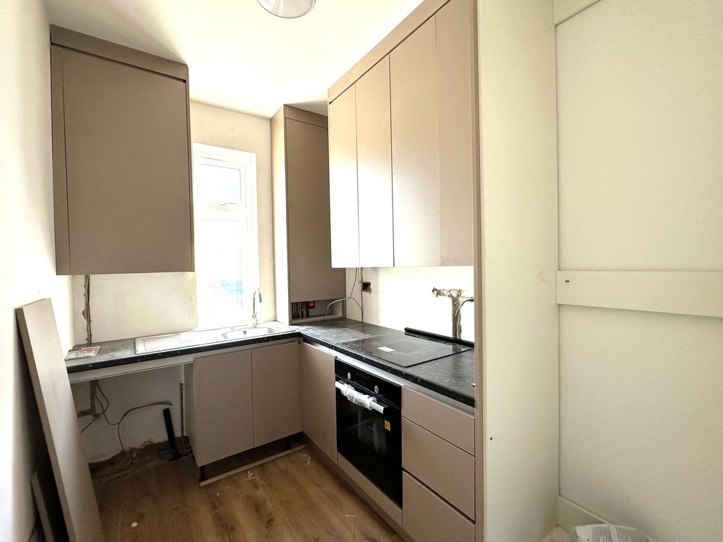 Property photo 1 of 4 Img_3701