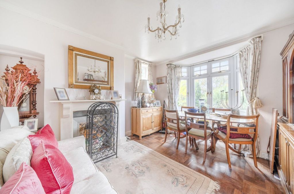 Property photo 3 of 21