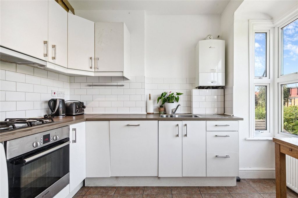 Property photo 3 of 12 Kitchen