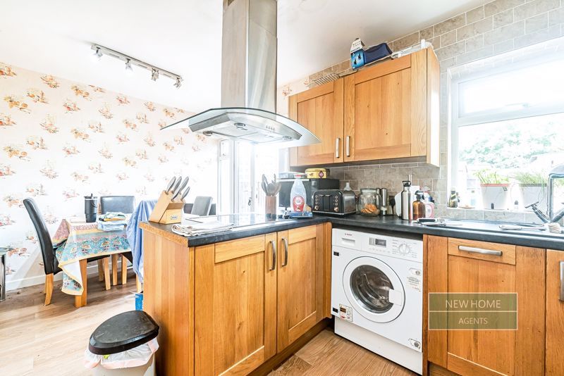 Property photo 2 of 19 Photo 12