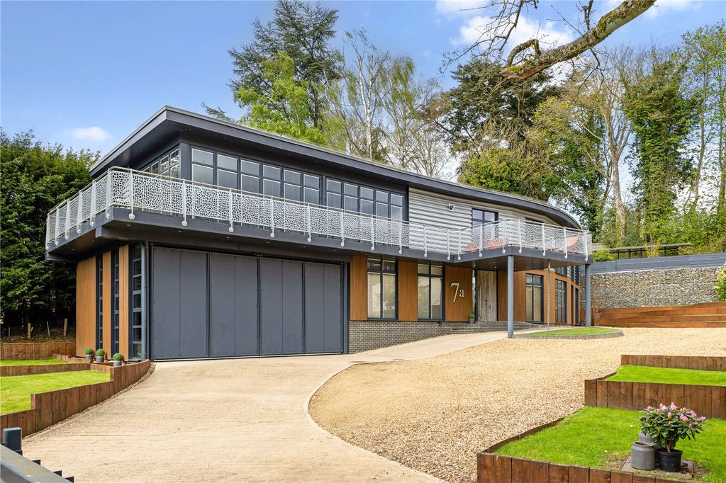 Property photo 1 of 25 A Contemporary Gem