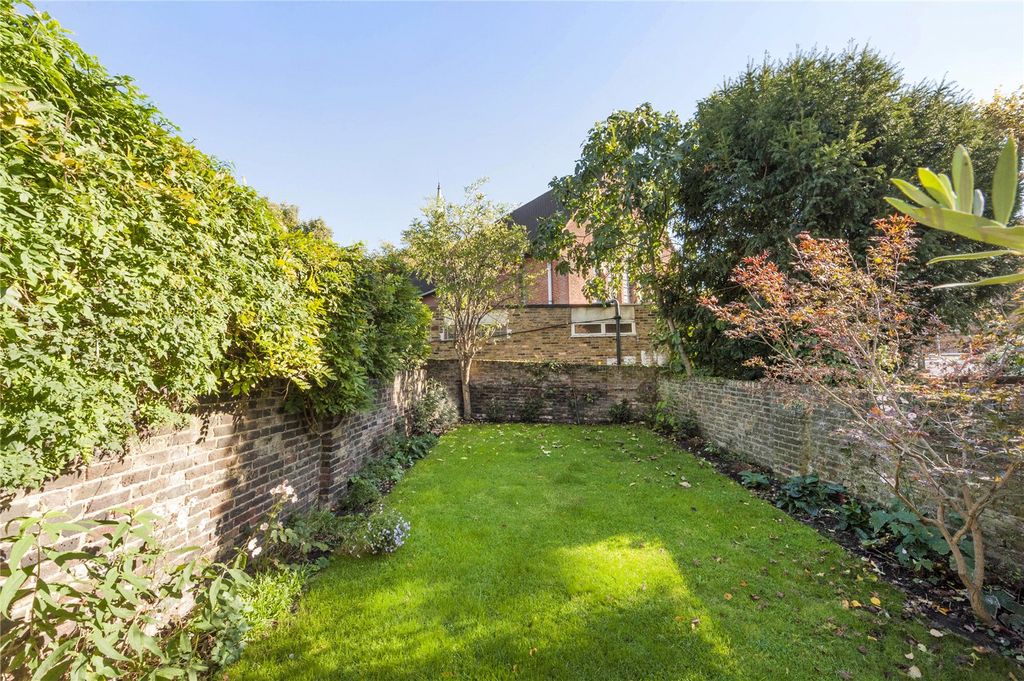 Property photo 2 of 13