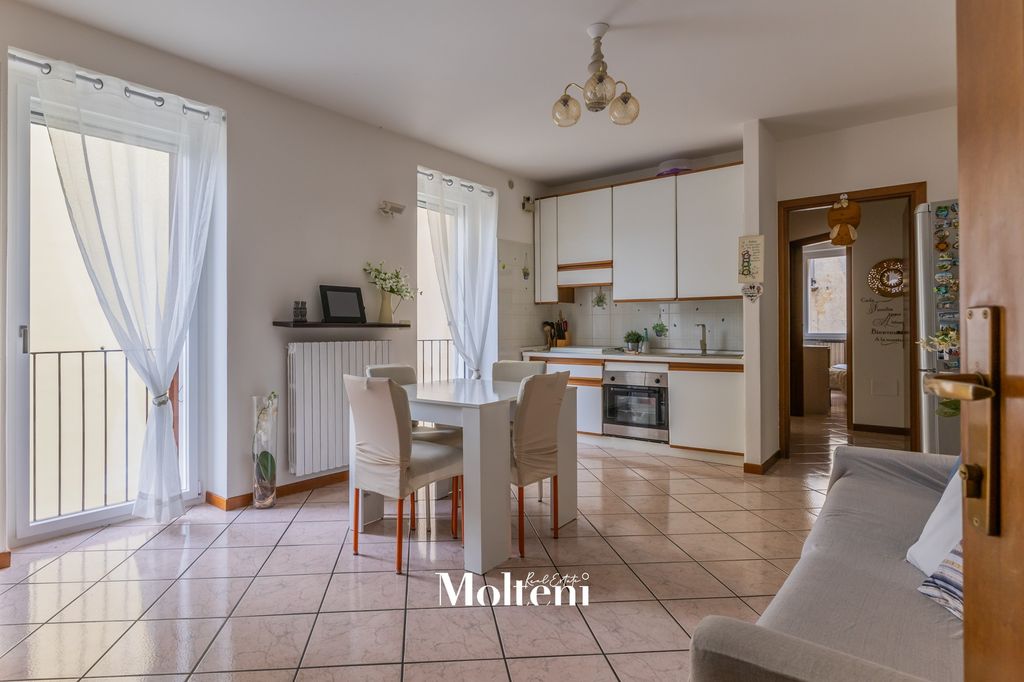 Property photo 1 of 36