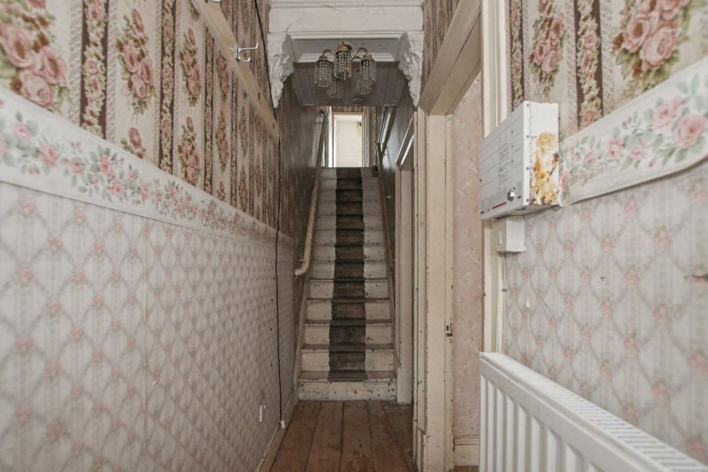 Property photo 2 of 10 Image 2