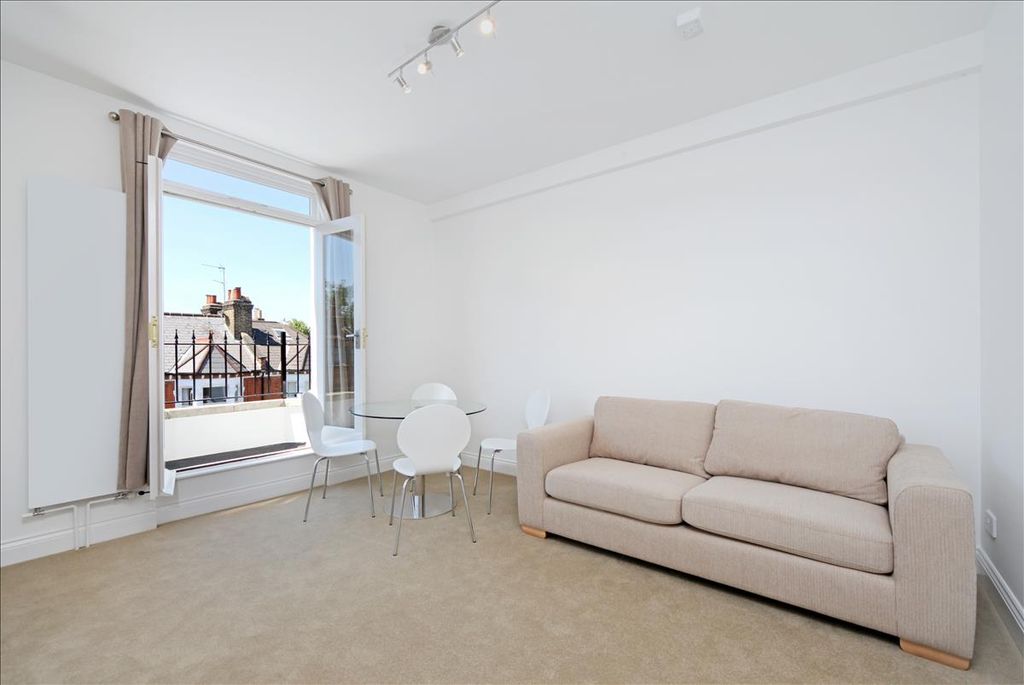 Property photo 1 of 6