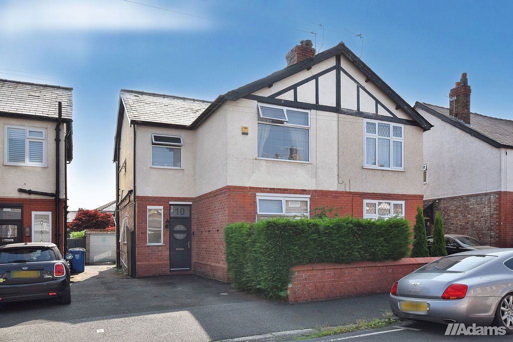 Property photo 1 of 16
