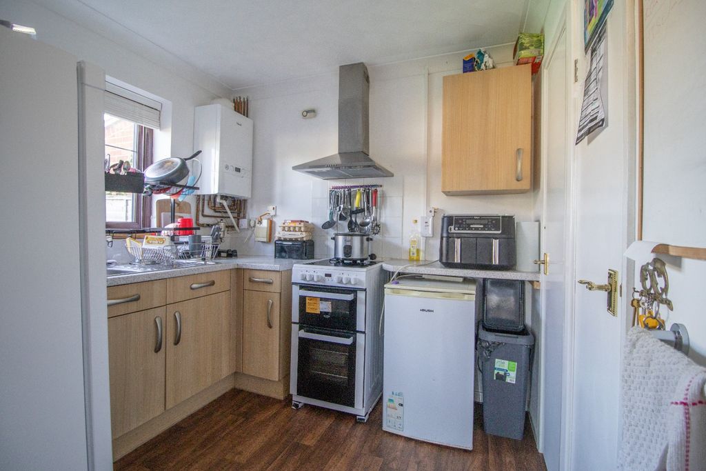 Property photo 3 of 12 5108426
