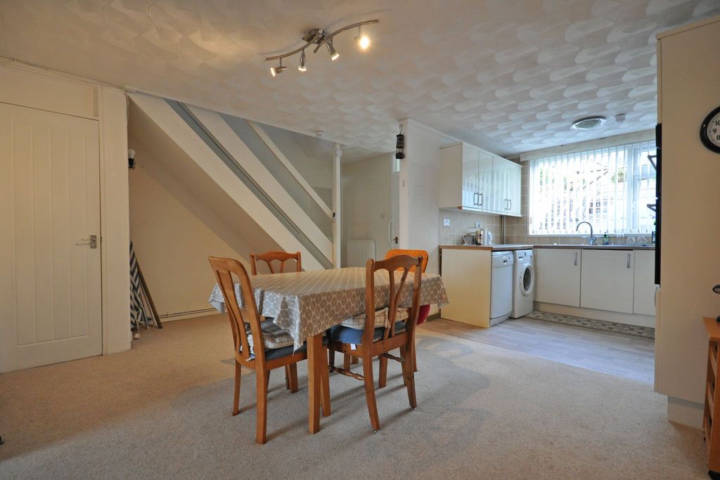 Property photo 3 of 19 Photo 10