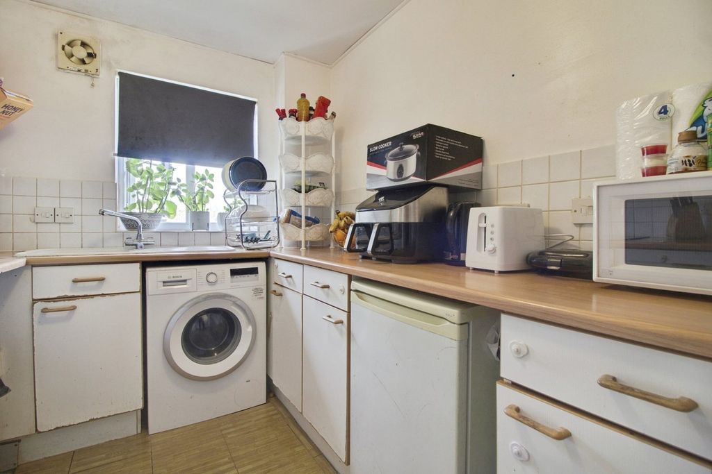 Additional image 6 of 2 bed flat for saleCreamery Court, Letchworth Garden City SG6