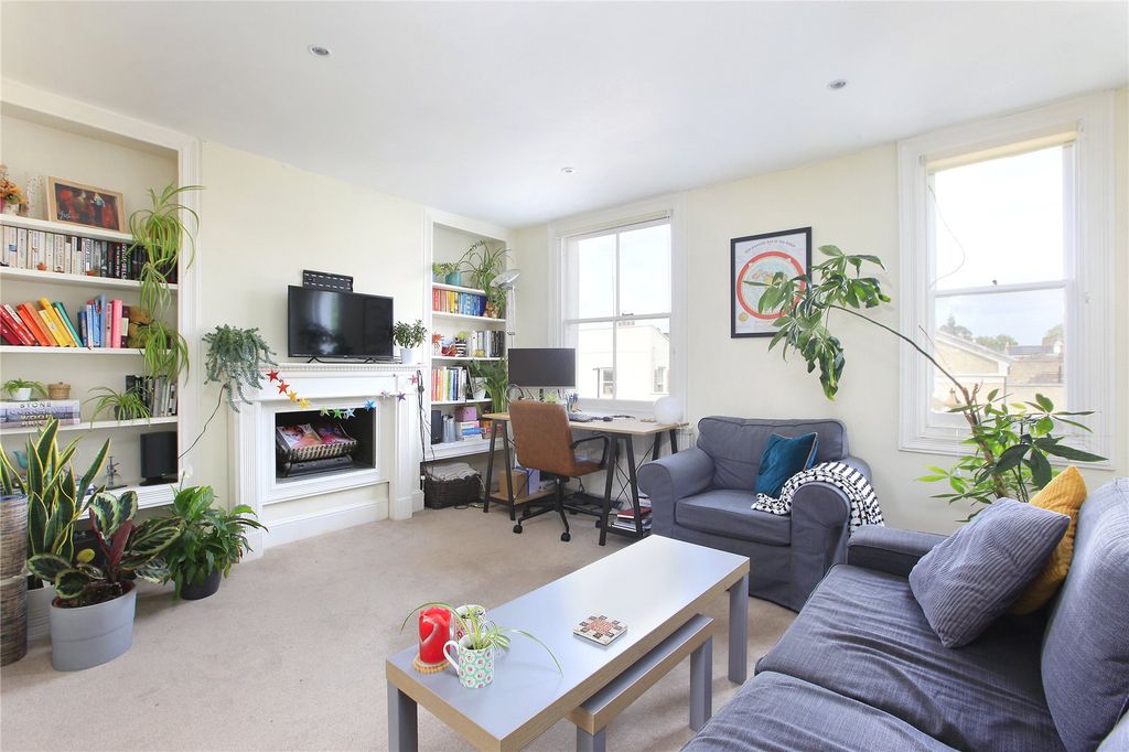 Property photo 1 of 17