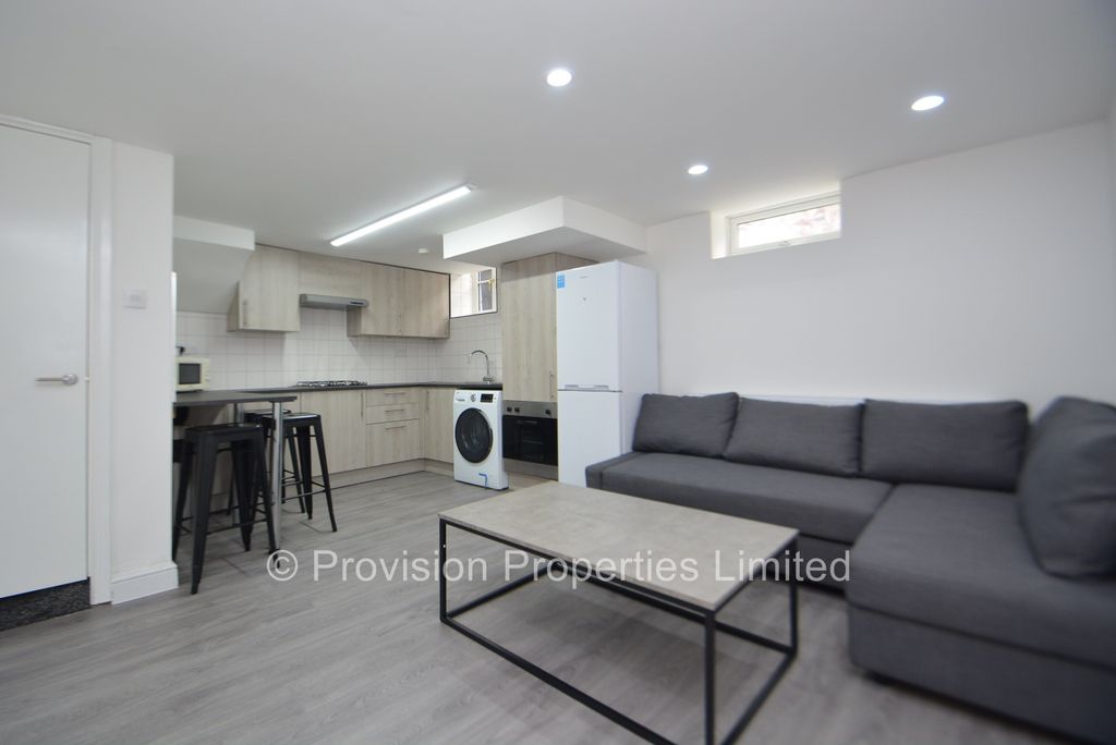 Property photo 1 of 12 Photo