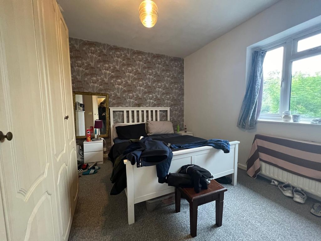 Property photo 3 of 11 Gallery