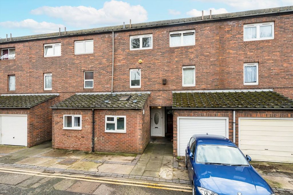 Property photo 1 of 7