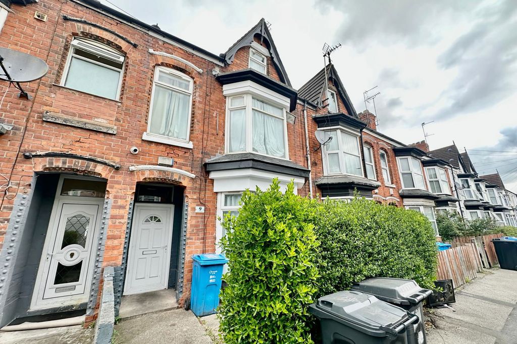 Property photo 1 of 19