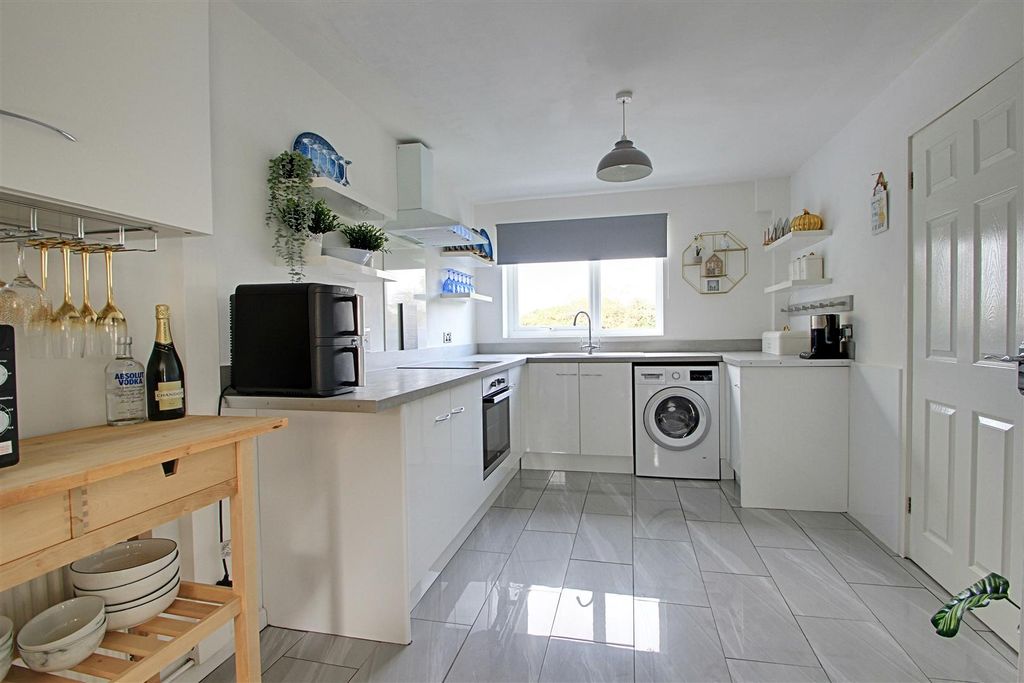 Property photo 2 of 26 Img_4446-Img_4448.Jpg