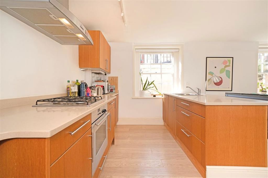 Property photo 3 of 4
