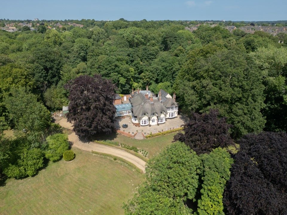 Property photo 2 of 52